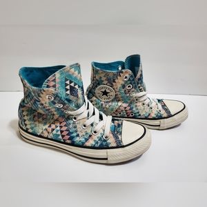 Chuck Taylor Converse All Star High Tops size 5